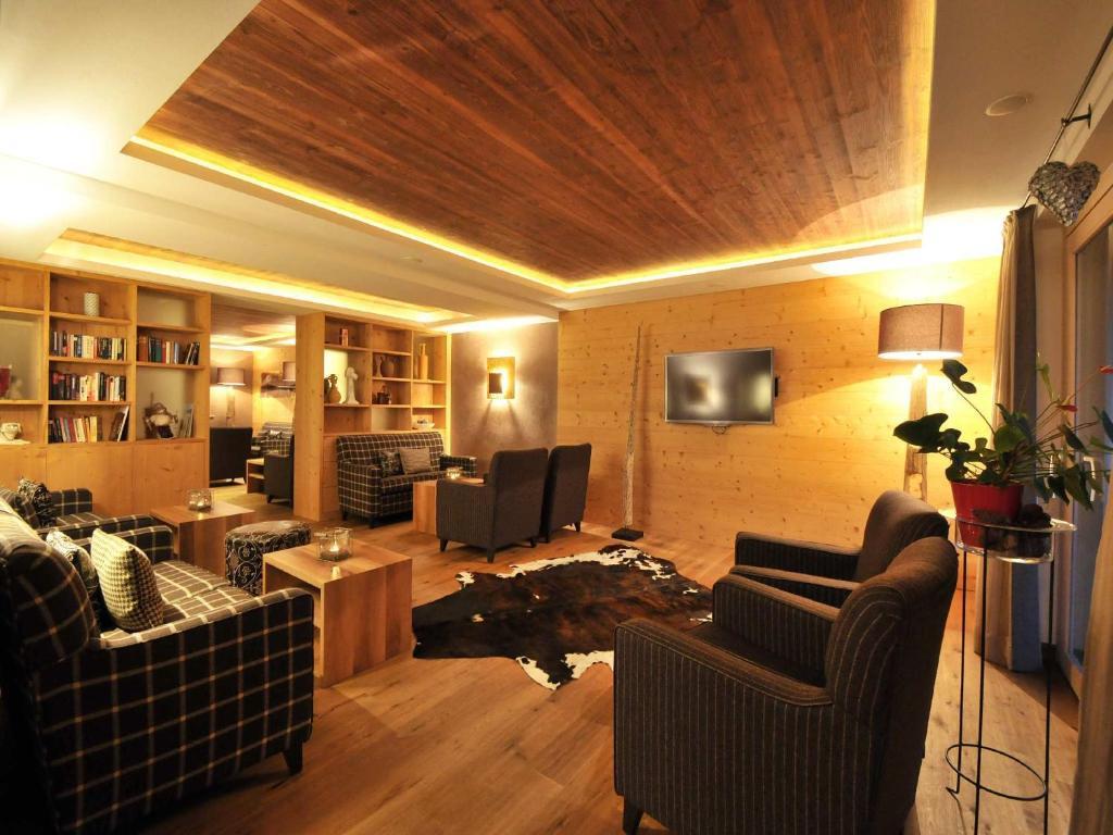 Aktiv & Relax Hotel Hubertus Villandro Ngoại thất bức ảnh